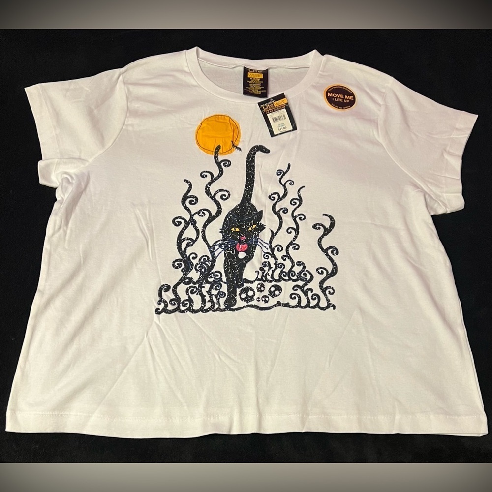 NWT LiteWear Women’s Halloween Cat Tshirt Works!